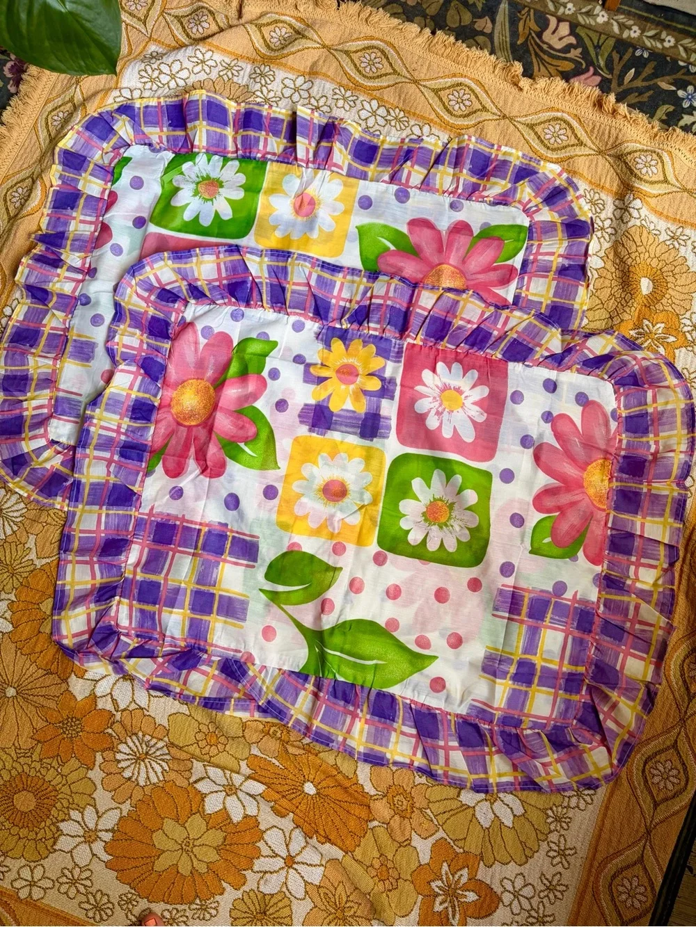 🌼💜✨ Deadstock Y2K Lizzie McGuire Ruffle Pillowcases ✨💜🌼